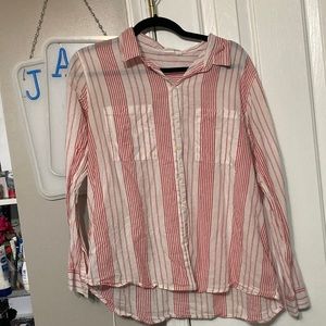 Women's gap button up